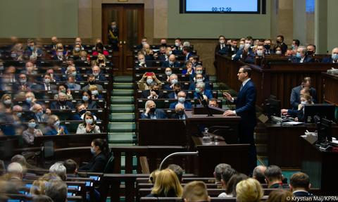 Sejm przegłosował wakacje kredytowe i odejście od WIBOR-u
