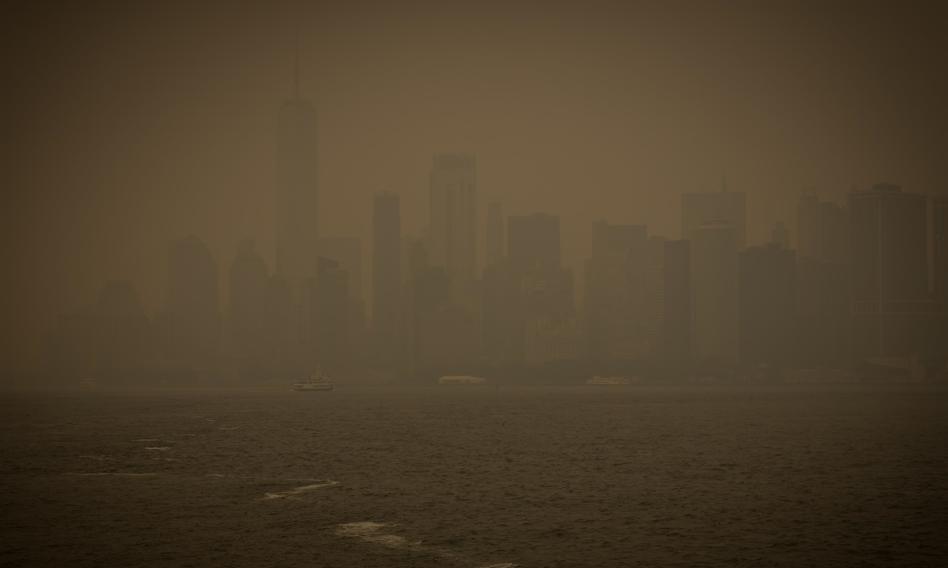 Pył zakrywa Nowy Jork. To skutek pożarów 4 mln hektarów lasów w Kanadzie i USA