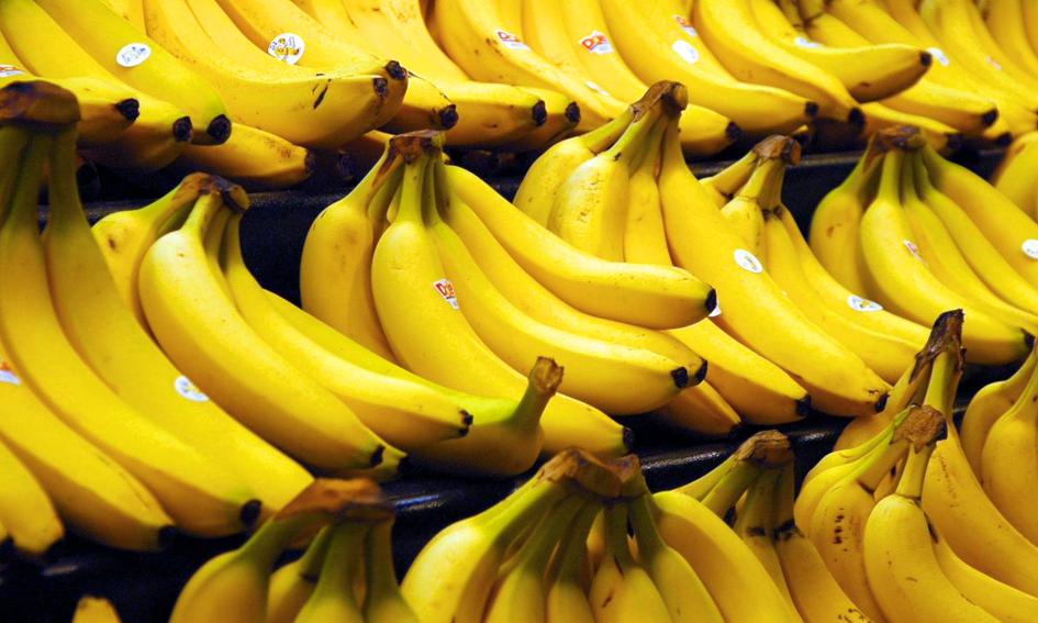 Politycy grają z inwestorami w banana