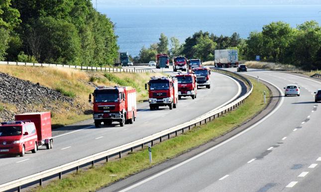 Polskie wozy strażackie dotarły już do Szwecji