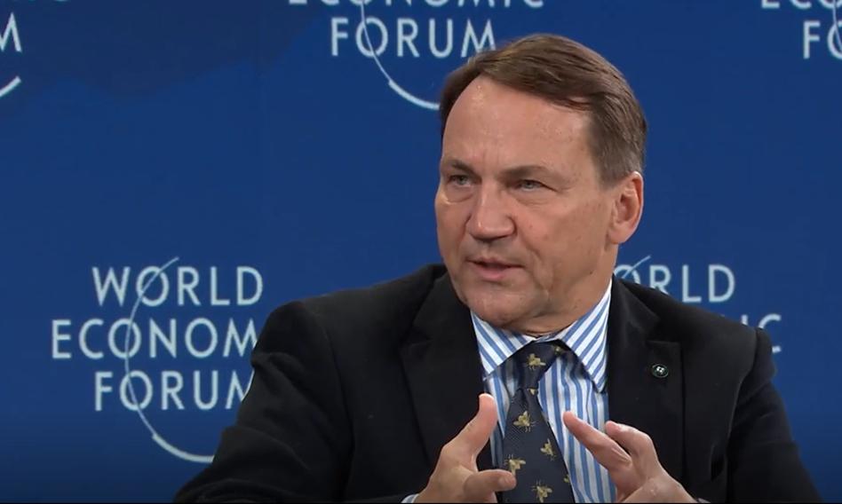 Polska gra na 2 fronty. Sikorski: Być zarówno dobrym sojusznikiem USA, jak i lojalną częścią Europy