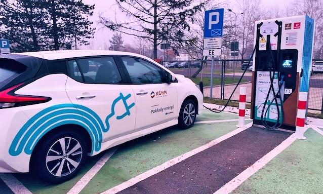 KGHM zwiększa liczbę punktów ładowania samochodów elektrycznych