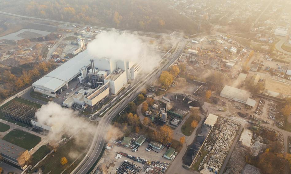 Wzrost PKB zwalnia do 2,9 proc. Ekonomista PKO BP: To efekt słabości sektora produkcyjnego
