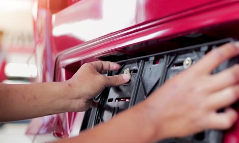 Będzie łatwiej zarejestrować auto. Sejm za poprawkami Senatu