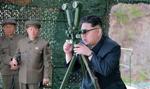 Media: Kim Dzong Un nadzoruje 膰wiczenia symuluj膮ce atak nuklearny na wrog贸w