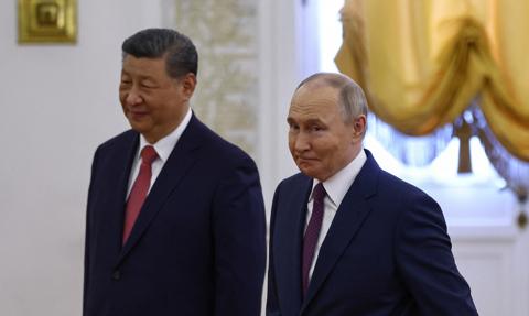 Iran przyznał, że Rosja i Chiny zapewniają mu pomoc, w tym wsparcie wojskowe