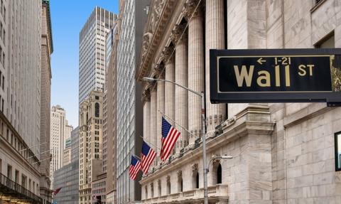 S&P 500 po cichu podchodzi pod szczyt hossy. Skromne wzrosty pomimo Iranu