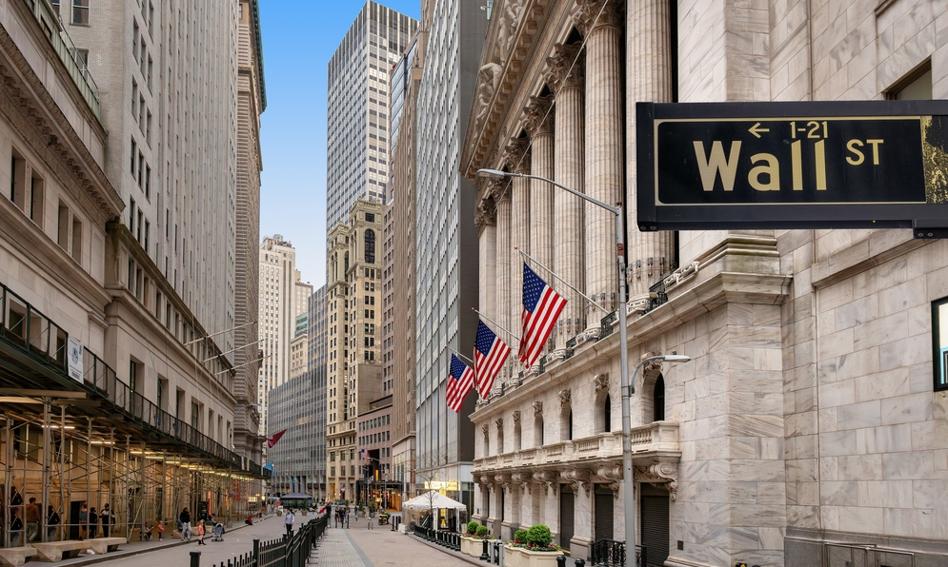 Drugi dzień spadków na Wall Street. Celna niepewność wraca do gry