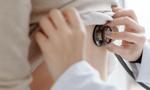 "Pseudomedycy powinni odpowiadać karnie". Naczelna Rada Lekarska uważa, że reforma rządu jest za słaba