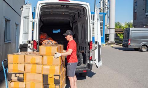 Paczki na czas, ale z rachunkami bywa gorzej. Zaległości branży to ponad 106 mln zł