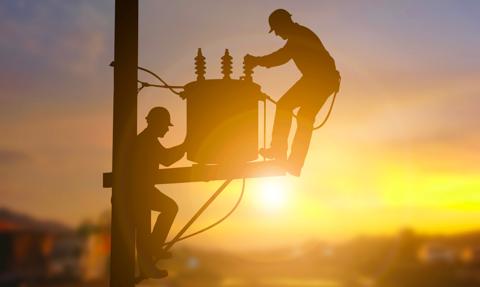Transformacja energetyczna to tańszy prąd i bezpieczniejszy kraj, a nie tylko unijne regulacje i cele do zrealizowania
