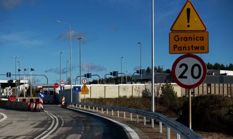 Drogowe przejścia z Białorusią w Kuźnicy i Bobrownikach znowu otwarte