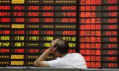 Azjatyckie giełdy nurkują po cłach USA na Chiny. Nikkei traci ponad 5 proc.