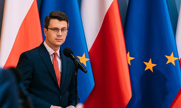 Müller: Szykujemy wsparcie finasowe dla branż