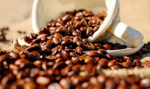 Kawa będzie droższa. Eksperci: Na ceny wpływają zmiany klimatyczne i popyt w Chinach