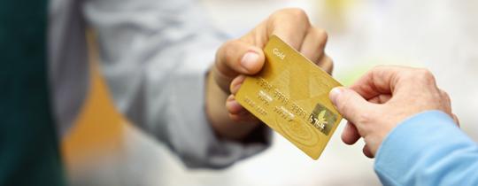 karty płatnicze kredytowe