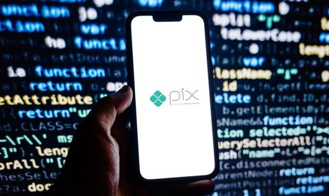 USA grożą Brazylii cłami za... darmowy system płatności na smartfony