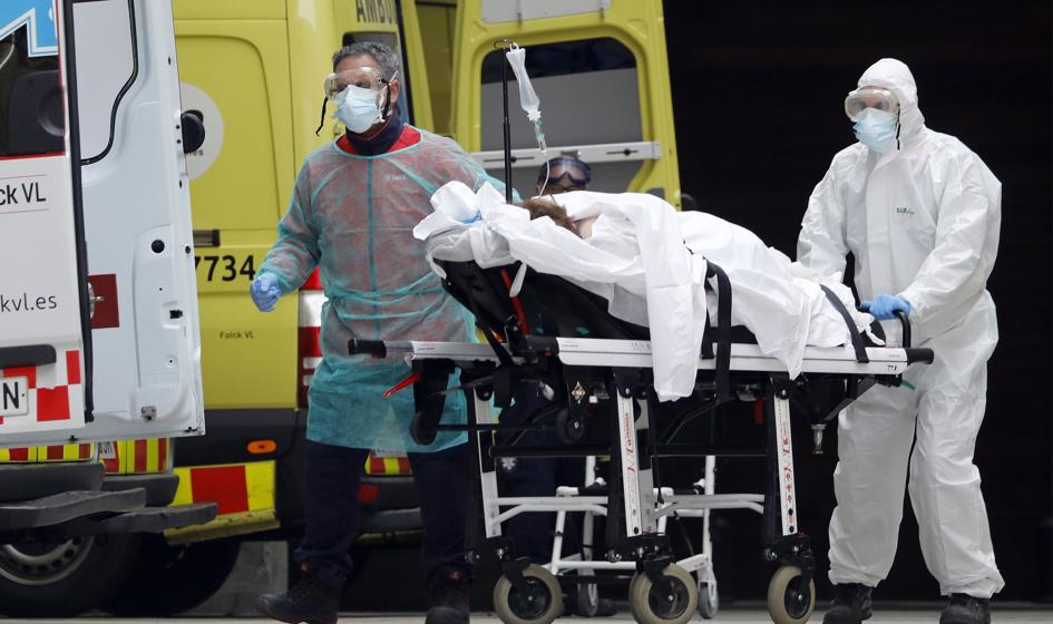 Hiszpania: pandemia skróciła średnią długość życia o ponad 1,5 roku