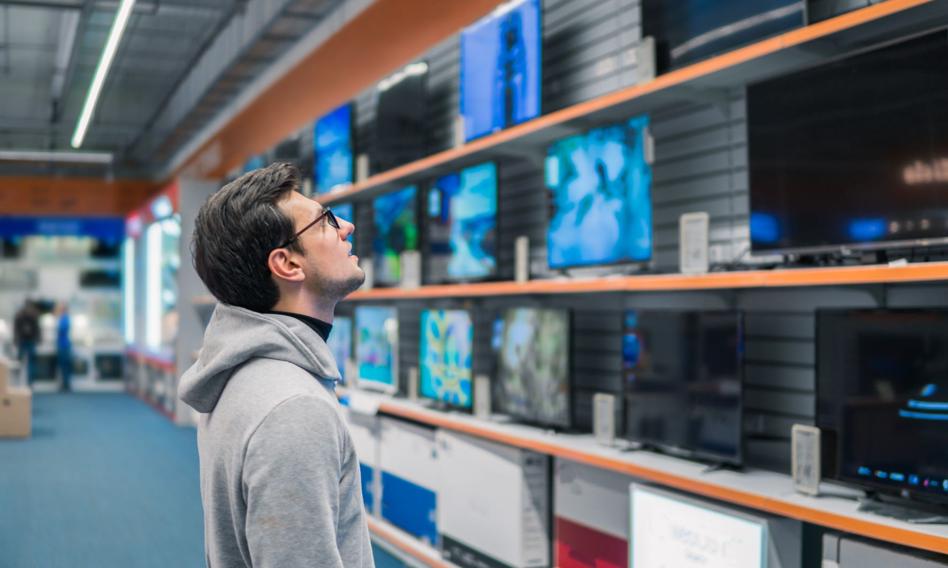 Stacjonarne sklepy z elektroniką w Black Friday miały o 43 proc. mniejszy ruch niż w 2019 r.
