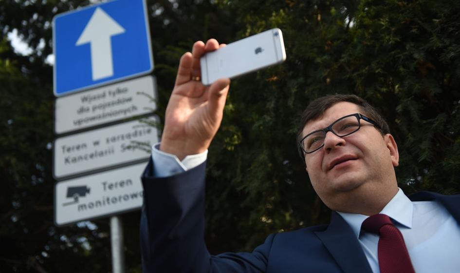 Kolejny akt oskarżenia przeciw Zbigniewowi Stonodze. "Oszustwa, wyłudzenia VAT i pranie pieniędzy"