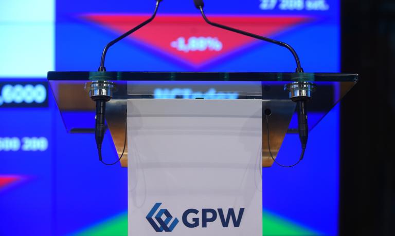 sWIG80 poblíž svého historického vrcholu.  Šílenství po akciích Będzin pokračuje