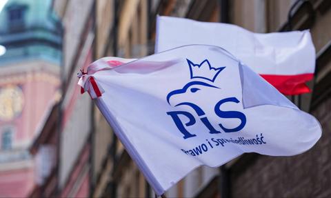 PiS ostatecznie traci dotację i subwencję. „Pieniędzy dla przekręciarzy nie ma i nie będzie”