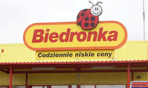 Biedronka zatrudni 1000 absolwentów