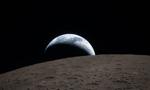 Kawałek rakiety SpaceX rozbije się o Księżyc. Astronomowie z całego świata "polują na zderzenie"