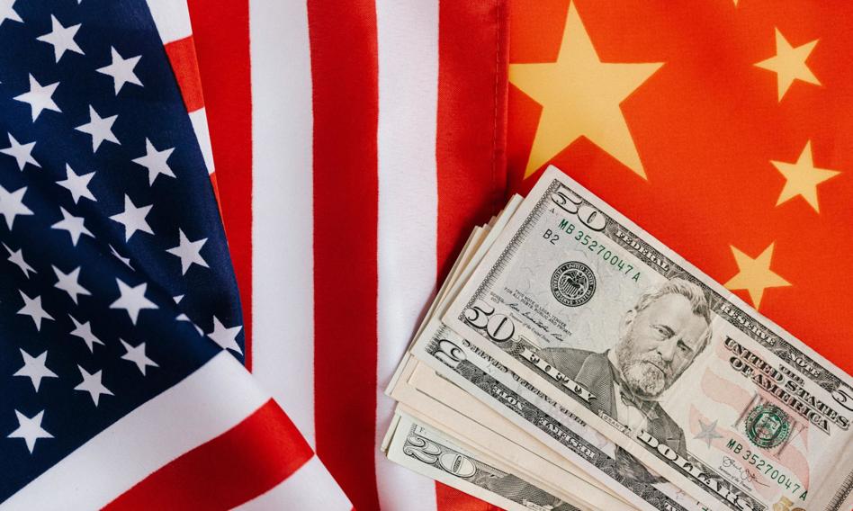 Ceny miedzi na LME w Londynie rosną, pomimo wymiany ciosów pomiędzy USA a Chinami