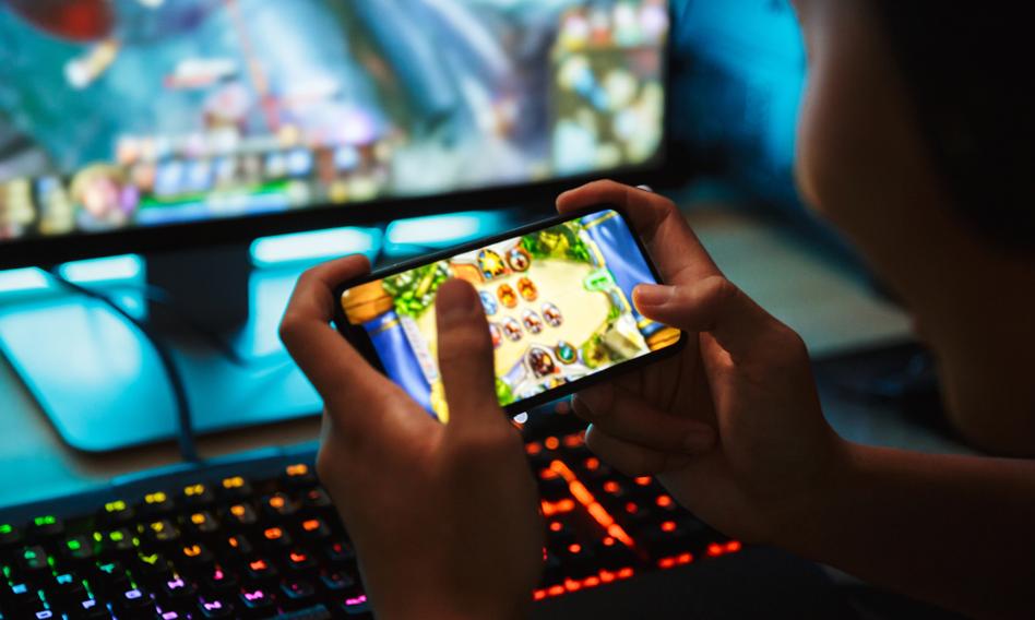 Draw Distance doda w '23 polskie wersje językowe do gier The Masquerade, szykuje port na iOS