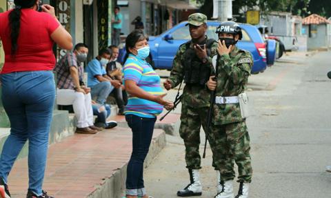 Kilkadziesiąt osób rannych w zamachu bombowym w bazie wojskowej w Kolumbii