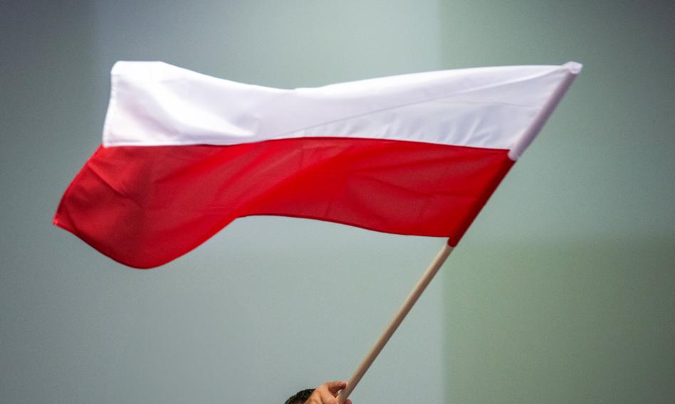 Strach przed wojną, słabnąca solidarność. Polacy coraz bardziej skupieni na sobie