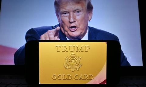 "Złoty" niewypał Trumpa. Luksusowa wiza okazała się prawnym bublem?