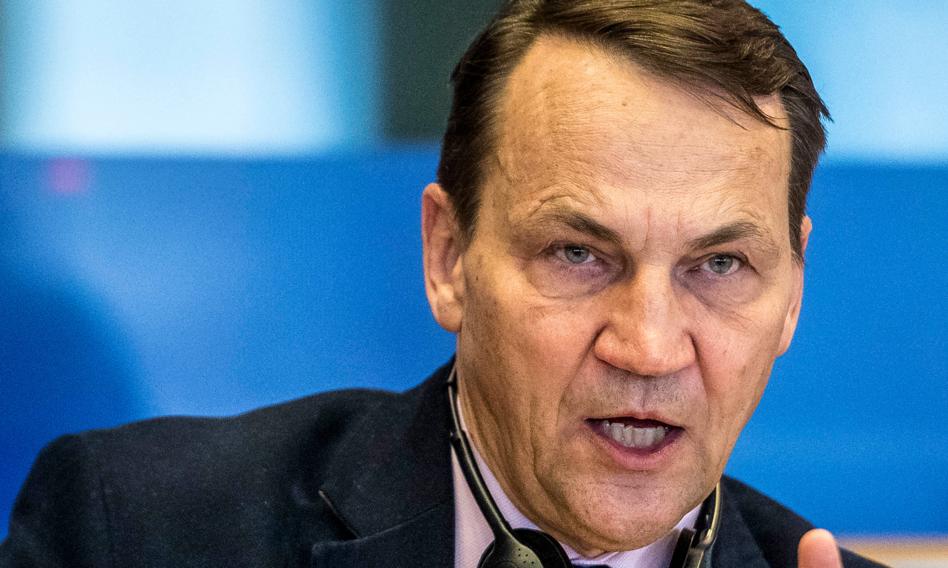 Schnepf na ambasadora zostaje. Sikorski: Nie będziemy zmieniać nominacji