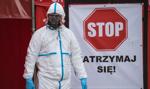 Maseczki i kombinezony do kosza? NIK: Środki kupione podczas pandemii stwarzają zagrożenie