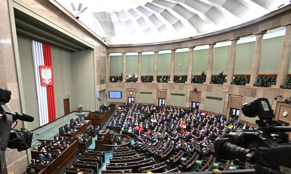 Sejm przyjął poprawki Senatu do ustawy budżetowej na 2025 r.