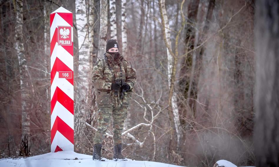Straż Graniczna: ruszyła budowa zapory na granicy polsko-białoruskiej