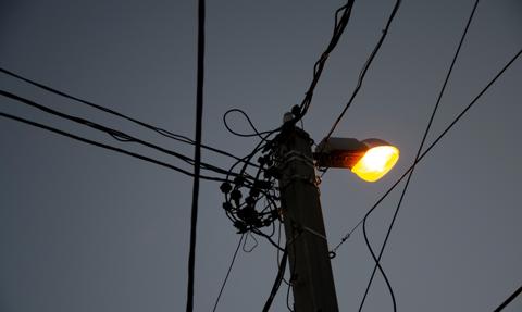 Kowalczyk: W tym tygodniu regulacje dotyczące cen prądu dla samorządów