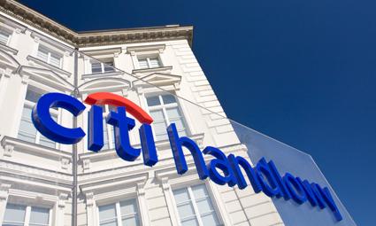 Duży bank chce wycofać się z biznesu detalicznego w Polsce. "Czeka na właściwy moment"