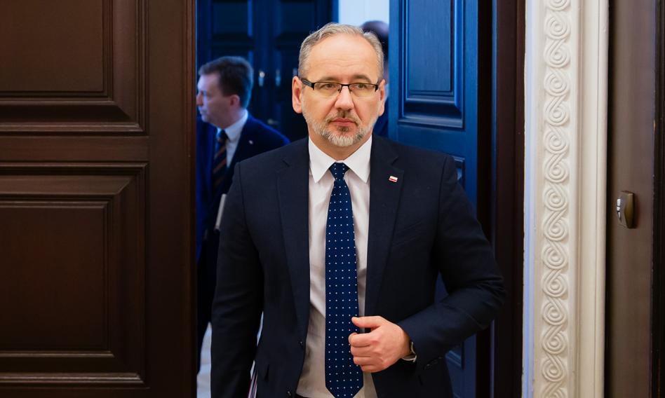 Niedzielski zapowiada "permanentny problem z personelem medycznym"