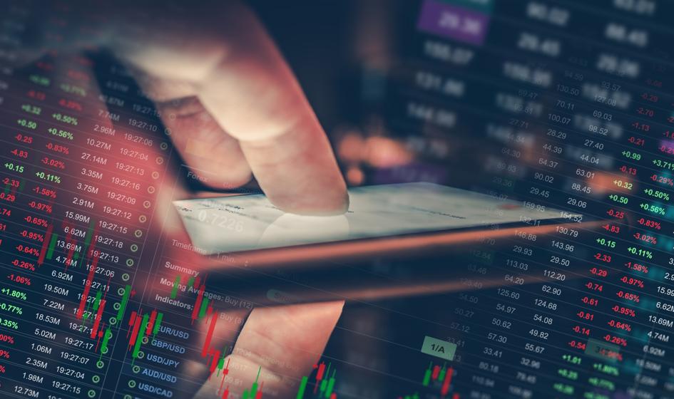 Mocny dolar, odwrót akcji i przecena złota