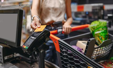 Citi Handlowy płaci za zakupy w Biedronce. Nagrody o wartości 1200 zł czekają za założenie i korzystanie z karty