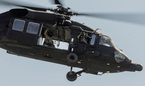 Kulisy zakupu black hawków i apache'ów dla wojska. "Ktoś powinien za to siedzieć"