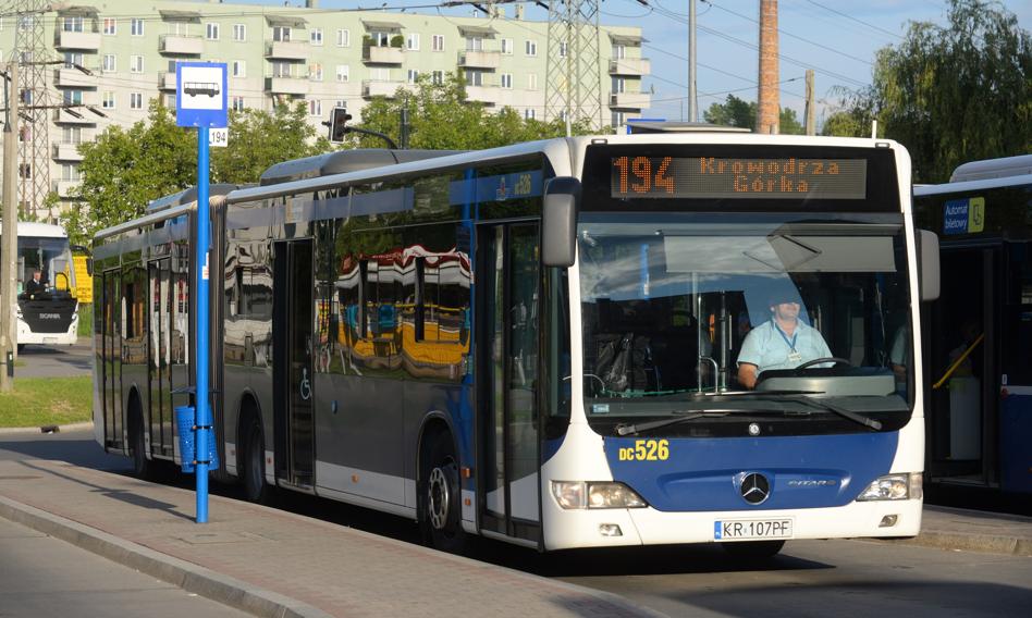 Kraków podwyższy ceny biletów komunikacji? "Stajemy przed dramatyczną decyzją"