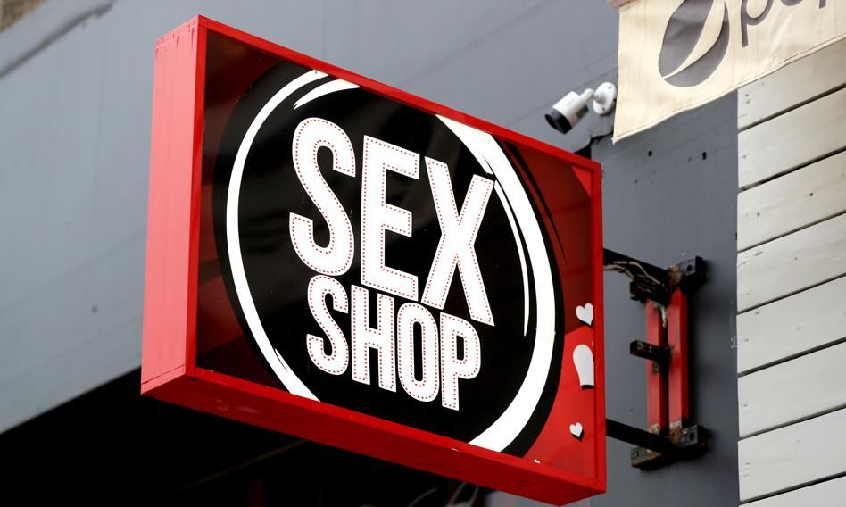 Cyberoszuści szantażują klientów sex shopów i grożą ujawnieniem danych. NASK ostrzega