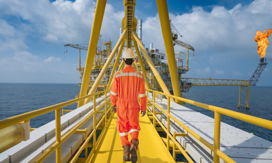 Gaz ziemny tanieje do 121,85 euro za MWh