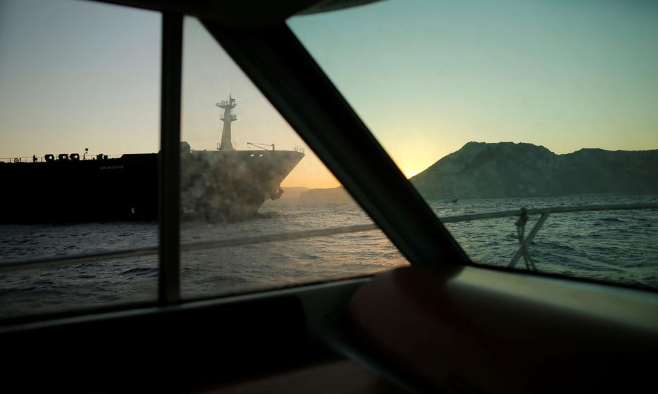 Eksplozja na rosyjskim tankowcu z floty cieni. Finlandia szykuje się na wyciek ropy