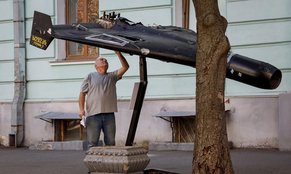 Służby przeszukują zgliszcza pod Charkowem. Tragiczny bilans nocnego ataku Rosjan