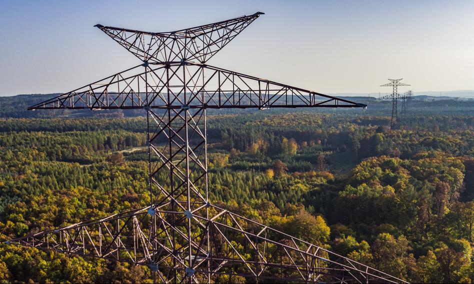 65 miliardów na sieci przesyłowe, 60 na elektrownię jądrową. Polska wykłada pieniądze na energetykę