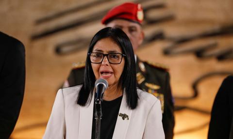 Wojsko i policja złożyły przysięgę wierności Delcy Rodriguez